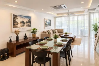 Haustierfreundliches 4-Zimmer, 5-Badezimmer Reihenhaus in Sai Yuan, Rawai