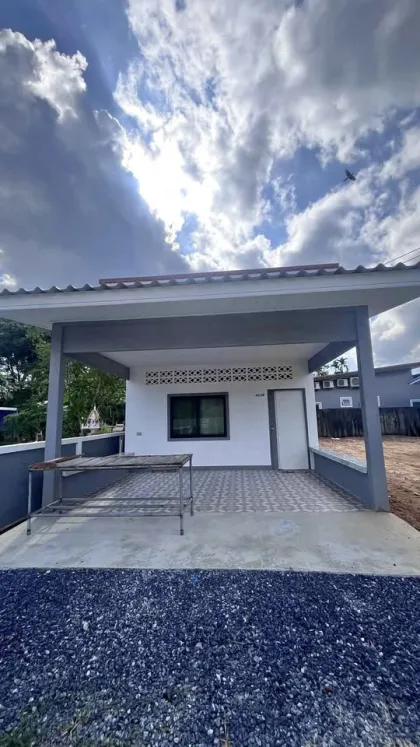 Casa de un piso con 2 dormitorios y 1 baño en alquiler en Rawai