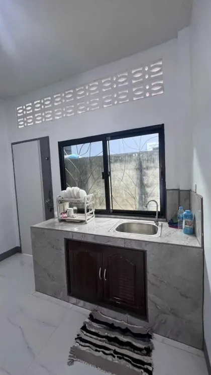 Casa de un piso con 2 dormitorios y 1 baño en alquiler en Rawai