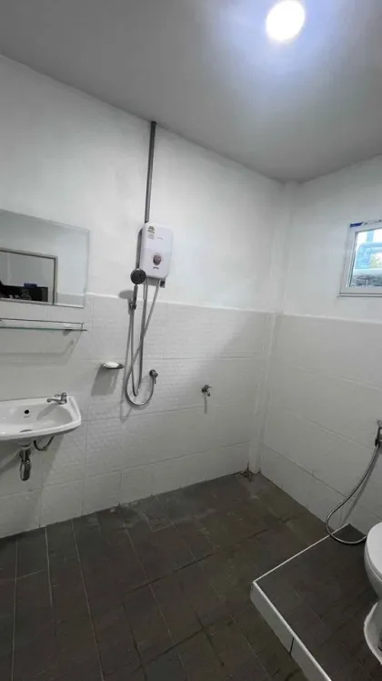 Casa de un piso con 2 dormitorios y 1 baño en alquiler en Rawai