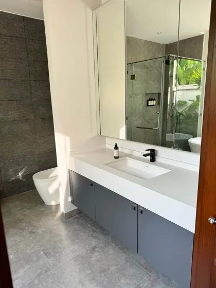 Luxusvilla mit 3 Schlafzimmern zur Miete in Botanica Lakeside