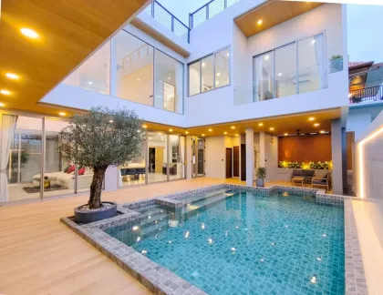 Luxury 4-Bedroom Pool Villa in Saiyuan, Rawai, Phuket