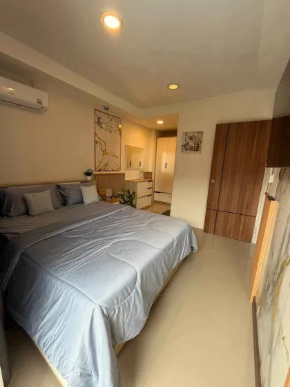 คอนโดมุม 1 ห้องนอน วิวสระว่ายน้ำ ใกล้ชายหาดไม้ขาว