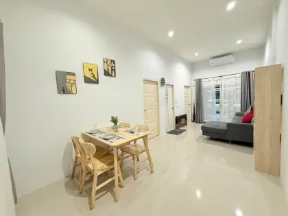 คอนโด 2 ห้องนอน 2 ห้องน้ำ ที่ The Rich Nayai ในฉลอง ภูเก็ต