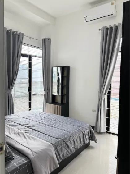 บ้านเช่า 3 ห้องนอน 2 ห้องน้ำ ที่ Si Suchart Grand View 5, ราไวย์