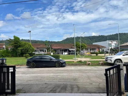 บ้านเช่า 3 ห้องนอน 2 ห้องน้ำ ที่ Si Suchart Grand View 5, ราไวย์