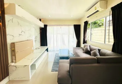 Villa 3 Chambres, 2 Salles de Bain à Louer à Passorn Village, Kathu-Patong