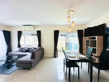 Villa 3 Chambres, 2 Salles de Bain à Louer à Passorn Village, Kathu-Patong