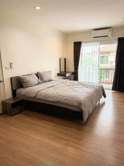 Villa 3 Chambres, 2 Salles de Bain à Louer à Passorn Village, Kathu-Patong
