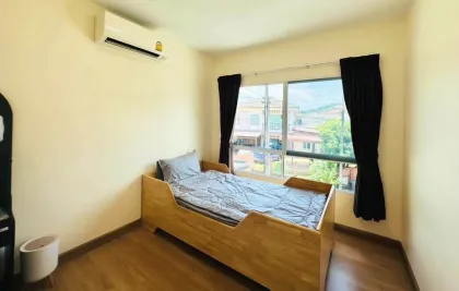Villa 3 Chambres, 2 Salles de Bain à Louer à Passorn Village, Kathu-Patong