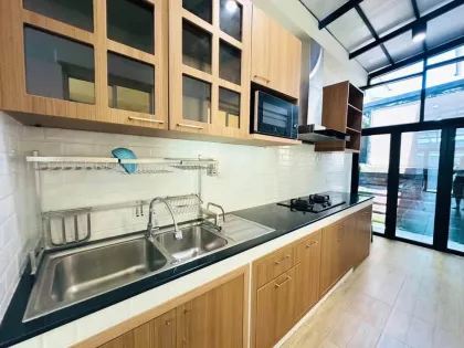 Villa 3 Chambres, 2 Salles de Bain à Louer à Passorn Village, Kathu-Patong