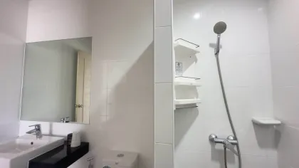 卡隆区萨利尔村2卧3卫联排别墅出租