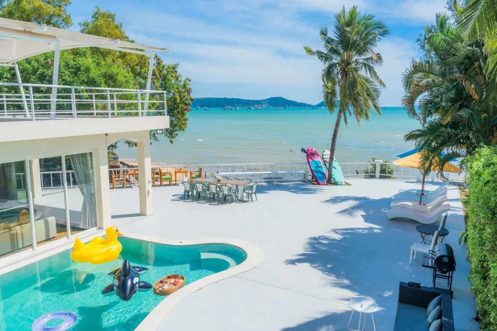 Villa de luxe en bord de mer à louer à Rawai, Phuket