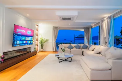 Absolute Beachfront Luxury Villa for Rent in Rawai, Phuket