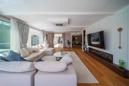 Absolute Beachfront Luxury Villa for Rent in Rawai, Phuket