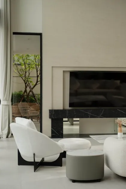 Villa Privée Spacieuse de 4 Chambres avec Piscine à Chalong