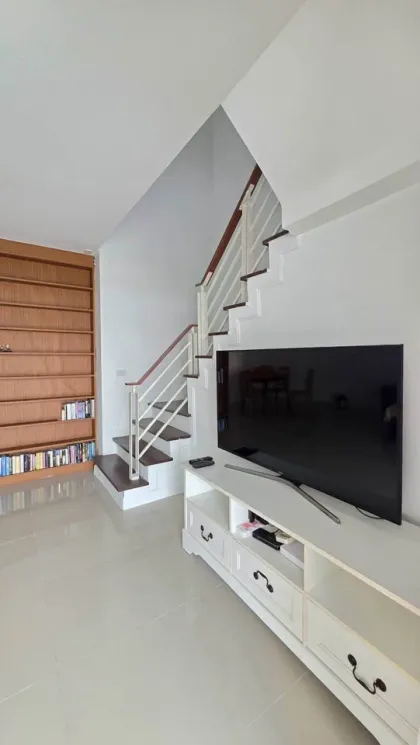 Casa en alquiler con 3 dormitorios y 2 baños en Habitown Kohkaew Phuket