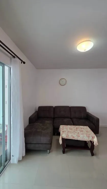 Casa en alquiler con 3 dormitorios y 2 baños en Habitown Kohkaew Phuket