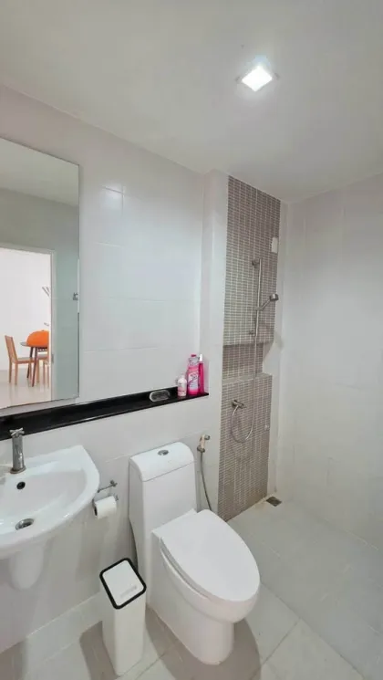 Casa en alquiler con 3 dormitorios y 2 baños en Habitown Kohkaew Phuket