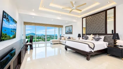 Villa de luxe privée avec piscine et vue panoramique sur la mer à Rawai