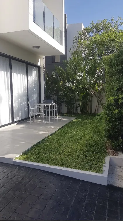 Laguna Park1 Villa – 4 Schlafzimmer, 5 Bäder zur Miete