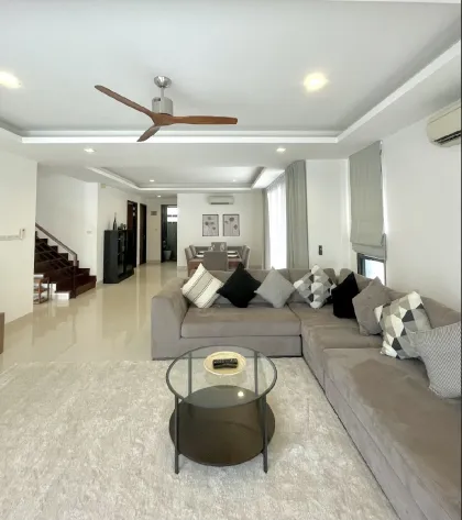 Laguna Park1 Villa – 4 Schlafzimmer, 5 Bäder zur Miete