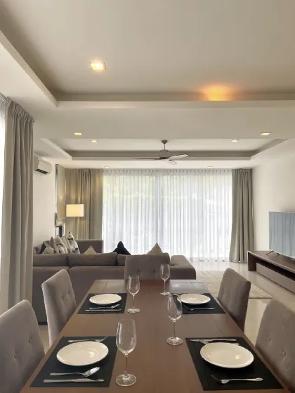 Laguna Park1 Villa – 4 Schlafzimmer, 5 Bäder zur Miete