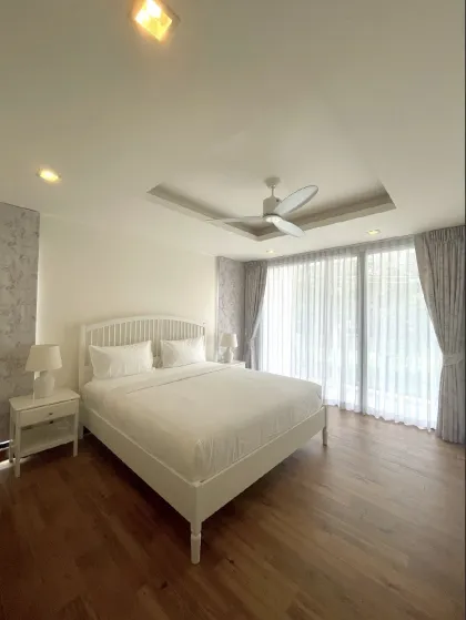 Laguna Park1 Villa – 4 Schlafzimmer, 5 Bäder zur Miete