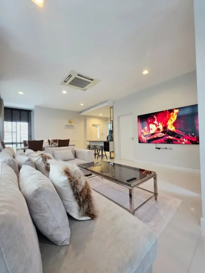 บ้านให้เช่า 4 ห้องนอน 5 ห้องน้ำ ที่สีวลี รัษฎา ภูเก็ต