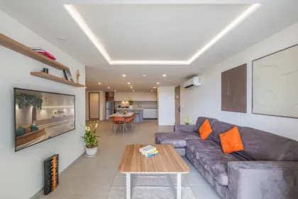 Квартира с 3 спальнями и 2 ванными в аренду в Homa Chalong Bay