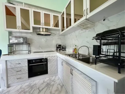 Modern 2-Bedroom, 2-Bathroom Pool Villa with Rooftop in Saiyuan, Rawai