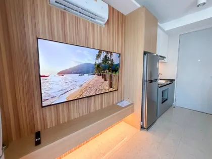 Renovierte 1-Zimmer Wohnung mit 1 Bad in 6th Avenue Surin