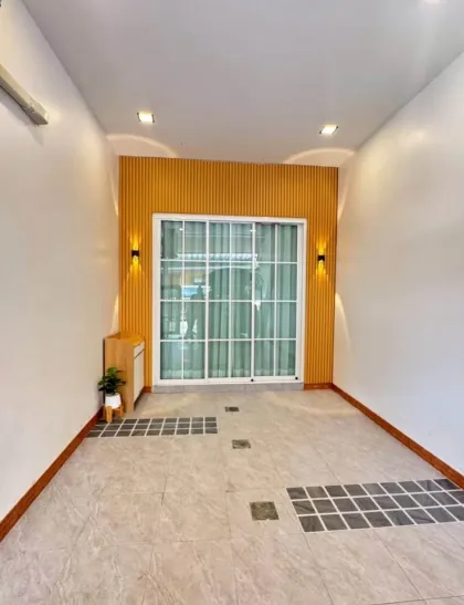 Casa Adosada de 2 Habitaciones en Alquiler en Pho Thong, Kathu, Phuket