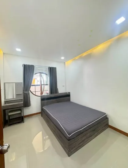 Casa Adosada de 2 Habitaciones en Alquiler en Pho Thong, Kathu, Phuket