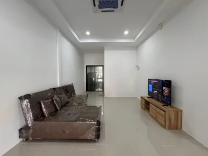 Таунхаус с 2 спальнями в аренду в Chao Fah Garden Home 5, Пхукет Таун