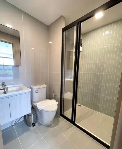 Apartamento de 2 habitaciones y 2 baños en The Base Bukit, Phuket Town