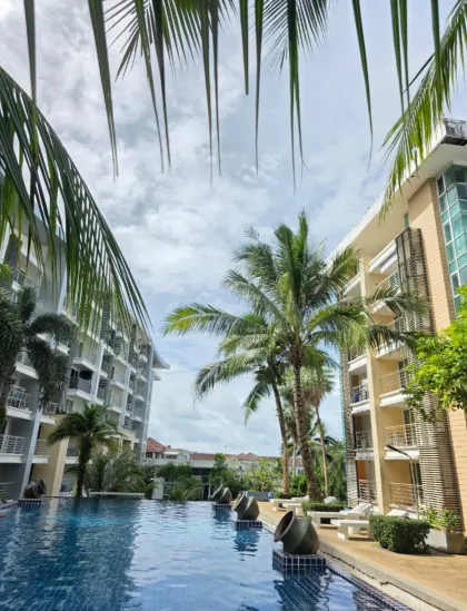 普吉府The Royal Place Samkong一卧室公寓出租