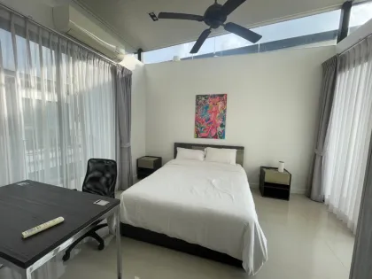 Villa Laguna Park 1 avec 3 Chambres et 4 Salles de Bain à Louer