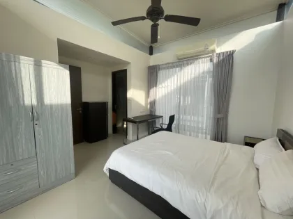 Villa Laguna Park 1 avec 3 Chambres et 4 Salles de Bain à Louer