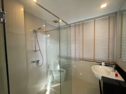 Villa Laguna Park 1 avec 3 Chambres et 4 Salles de Bain à Louer