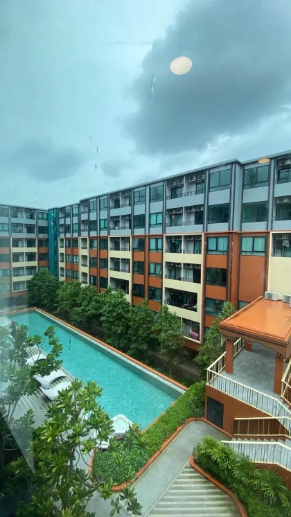 เดอะคิวบ์อเมซ คอนโด 2 ห้องนอน วิวสระว่ายน้ำ ให้เช่า