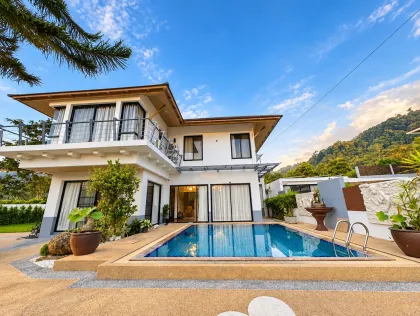 5 Bed 3 Bath Pool Villa for Rent in Kathu - 120,000 THB/Month