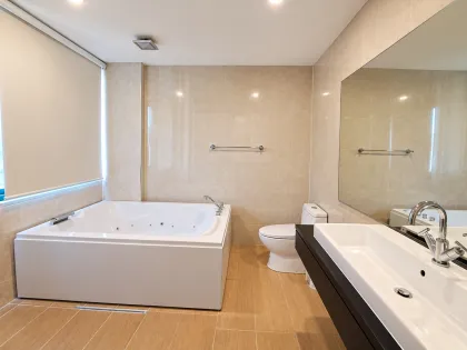 5 Bed 3 Bath Pool Villa for Rent in Kathu - 120,000 THB/Month