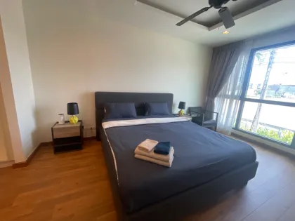Laguna Park 1: 3-Bedroom, 4-Bathroom Villa for Rent