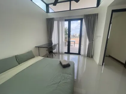 Laguna Park 1: 3-Bedroom, 4-Bathroom Villa for Rent