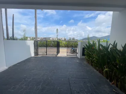 Laguna Park 1: 3-Bedroom, 4-Bathroom Villa for Rent