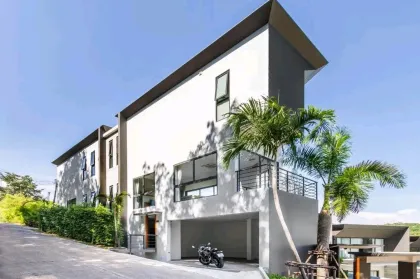 บ้านพักพูลวิลล่า 3 ห้องนอน ให้เช่าในฉลอง