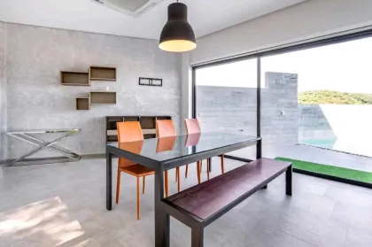 บ้านพักพูลวิลล่า 3 ห้องนอน ให้เช่าในฉลอง
