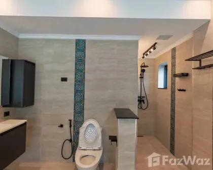 4-Bedroom Private Pool Villa in Anuphas Golf Ville, Kathu