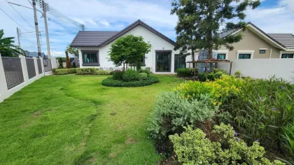 Luxus 3-Zimmer-Haus mit großem Garten gegenüber dem Clubhaus in Rawai